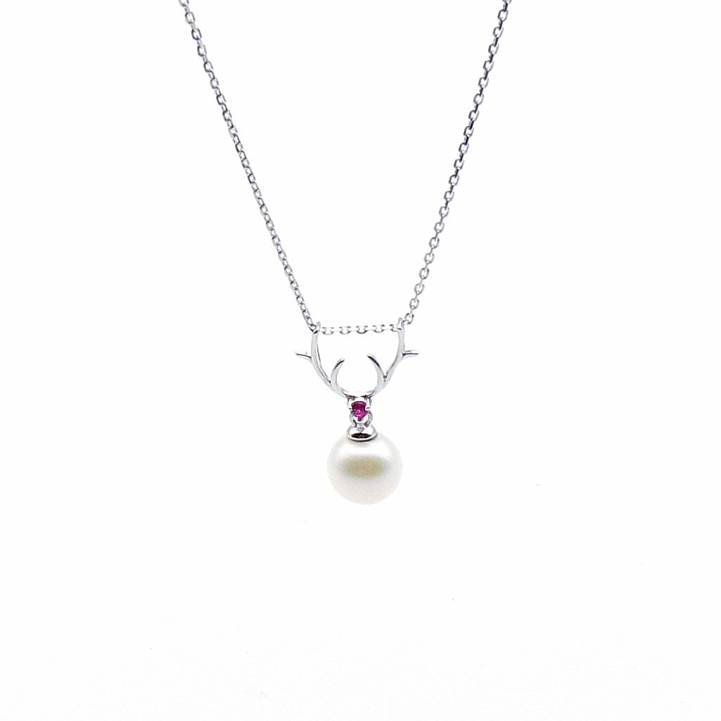 Sterling silver deer shape with freshwater pearl pendant