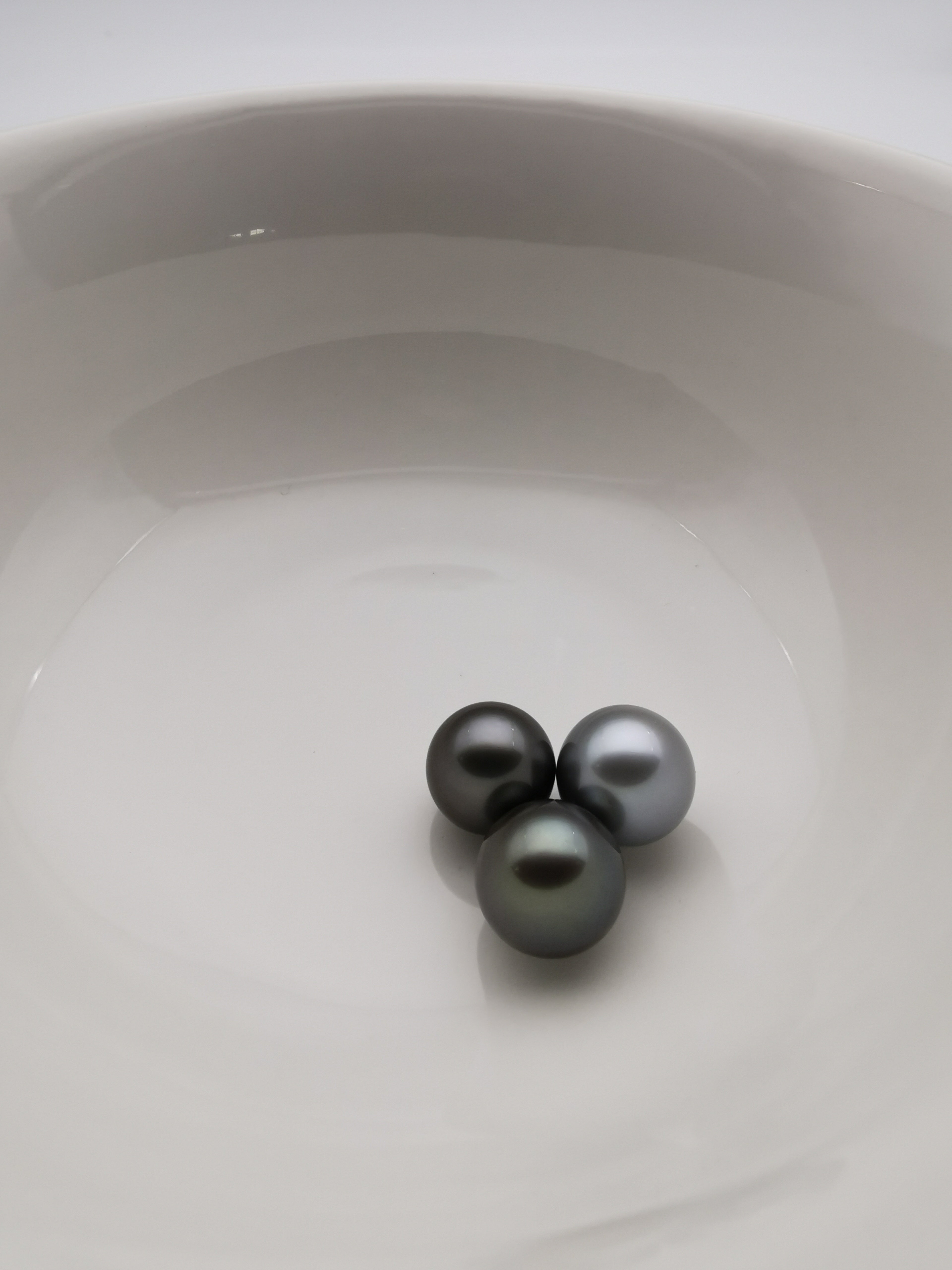 13-14mm genuine Tahitian pearl