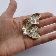 Butterfly freshwater pearl brooch