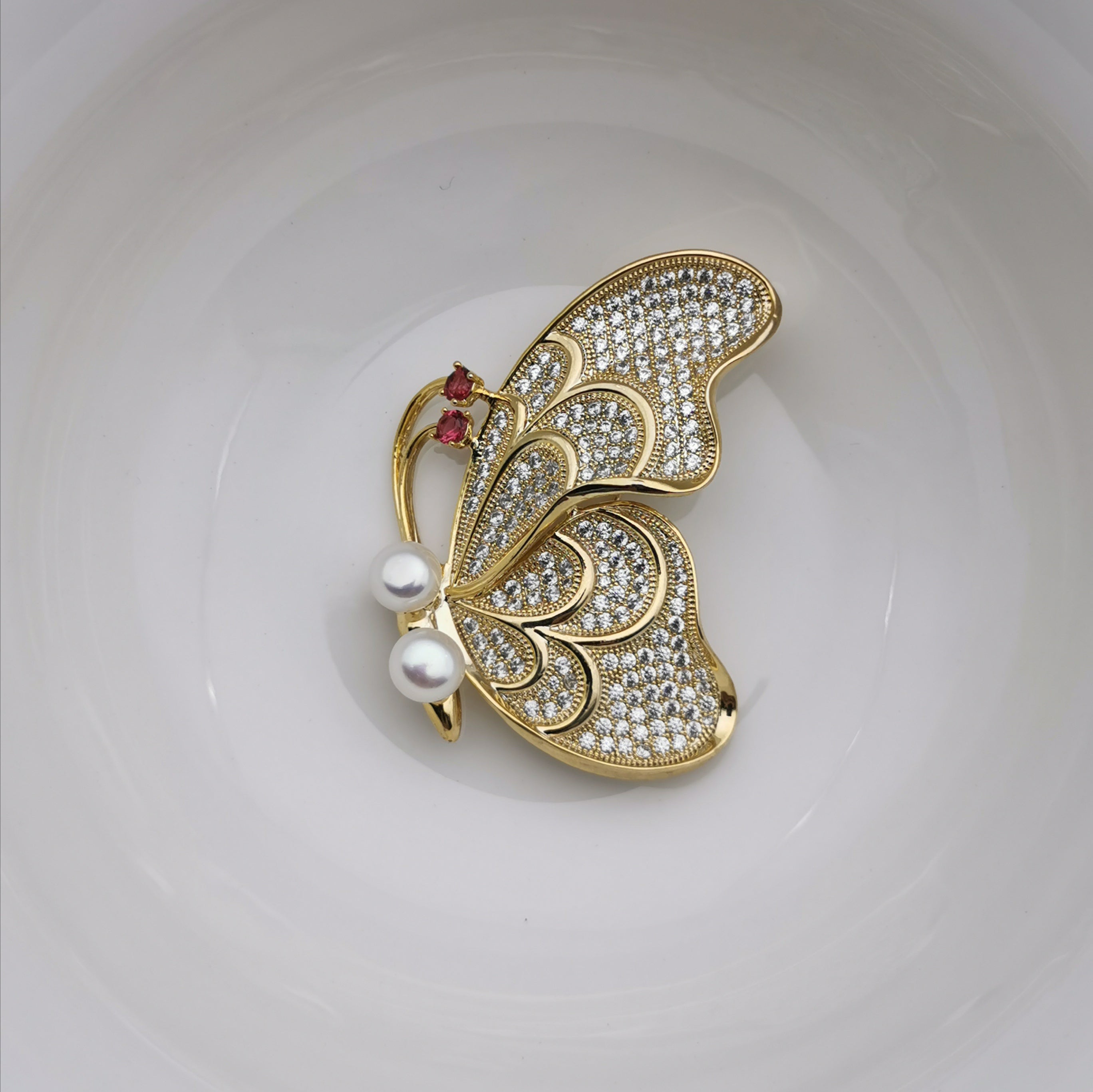 Butterfly freshwater pearl brooch