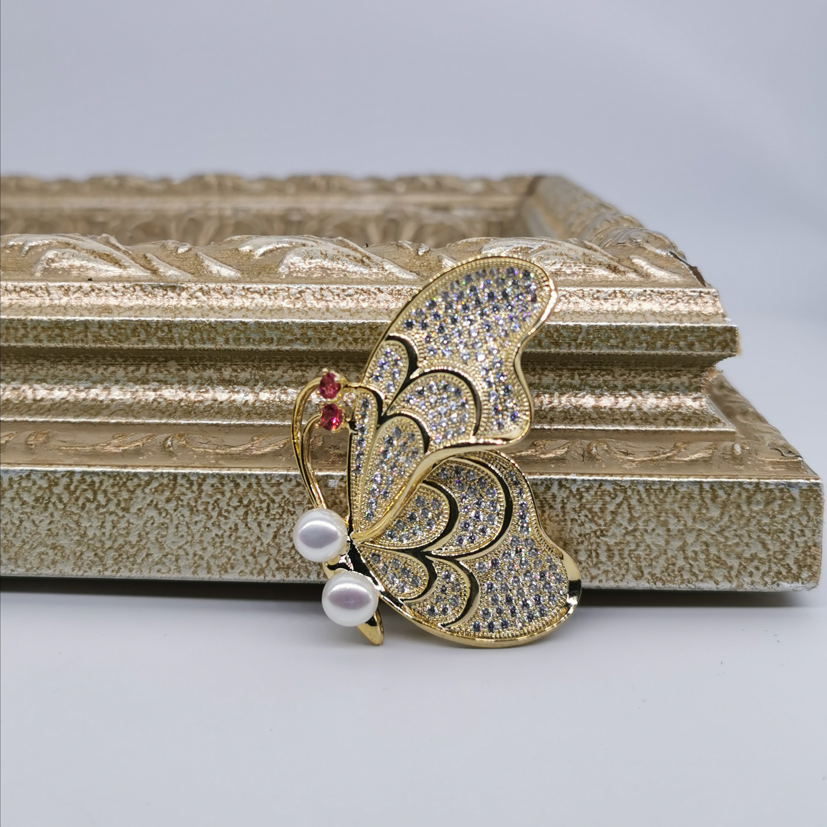 Butterfly freshwater pearl brooch
