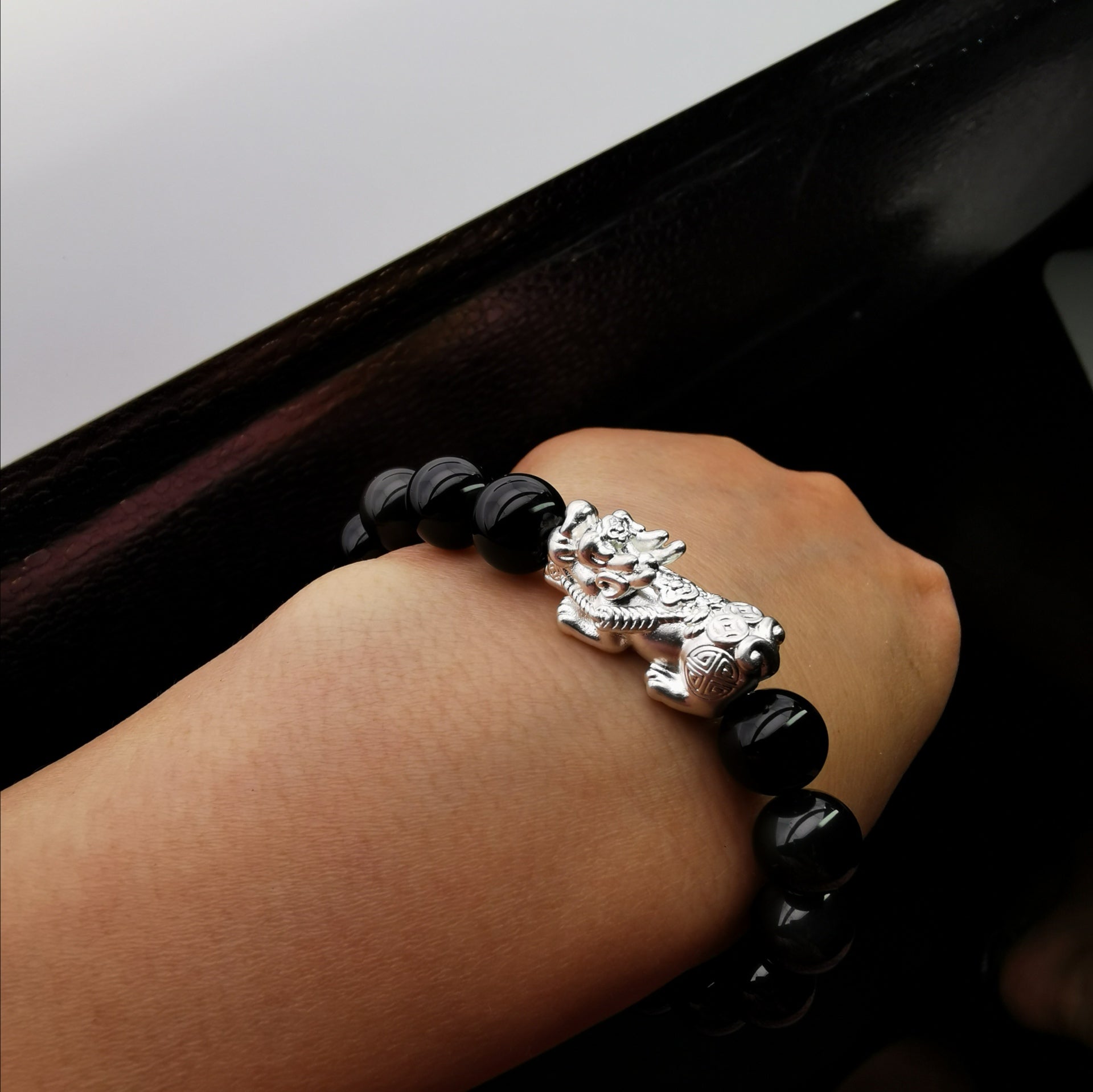 Unisex sterling silver 3D Pixiu with rainbow obsidian strech bracelet