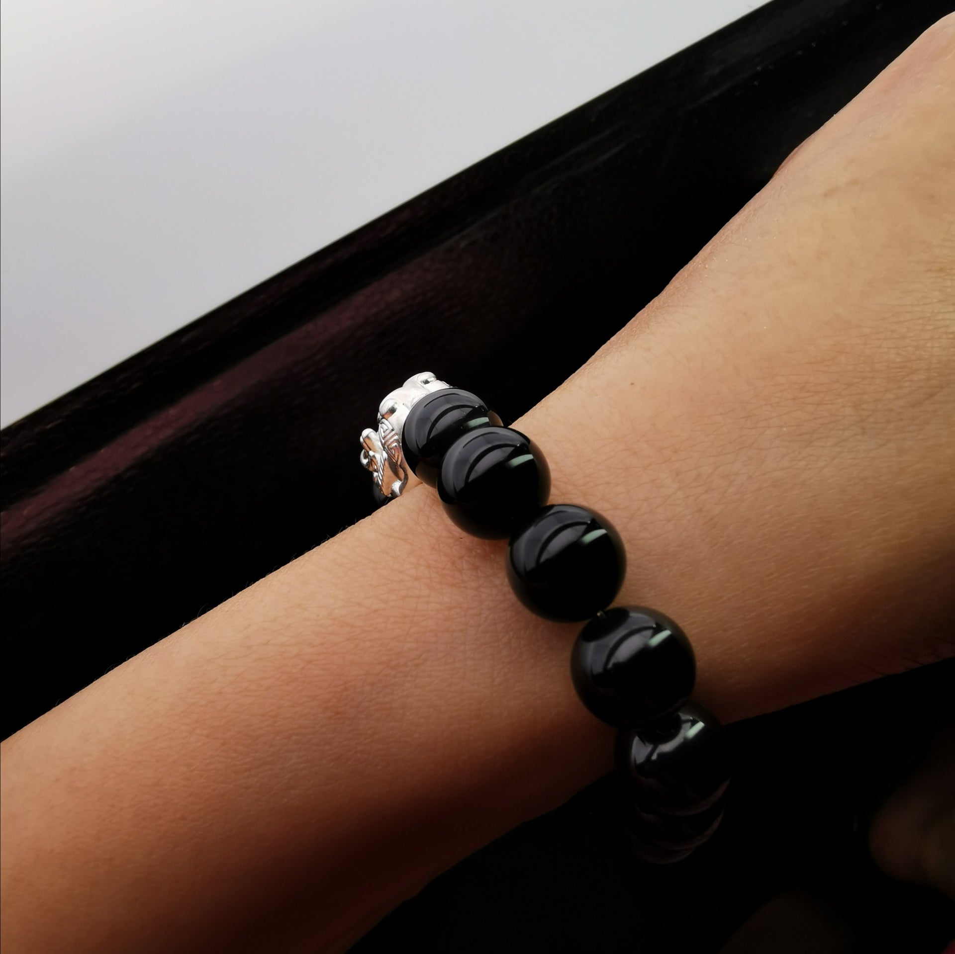 Unisex sterling silver 3D Pixiu with rainbow obsidian strech bracelet