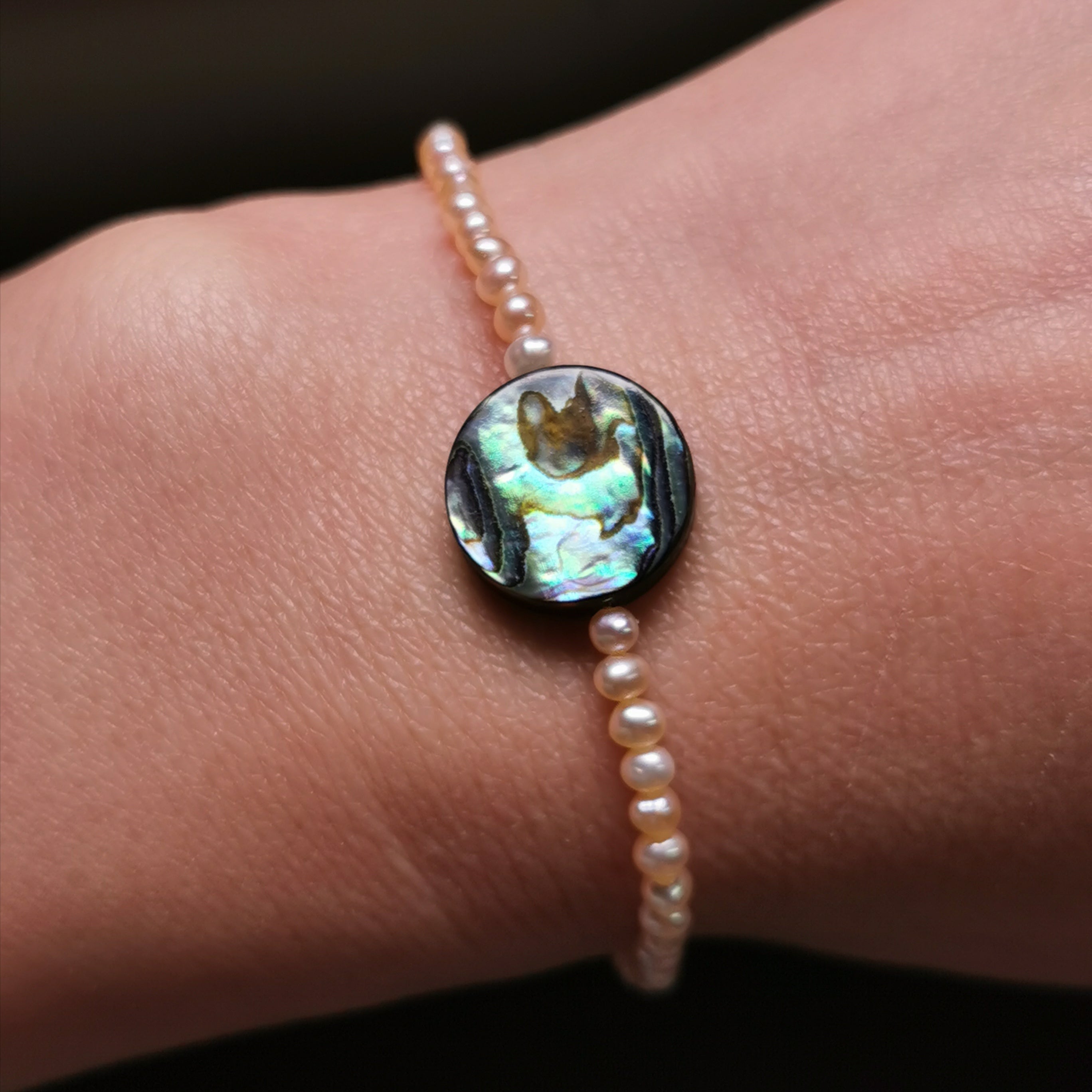 3mm mini pink freshwater pearl with Paua shell stretch bracelet