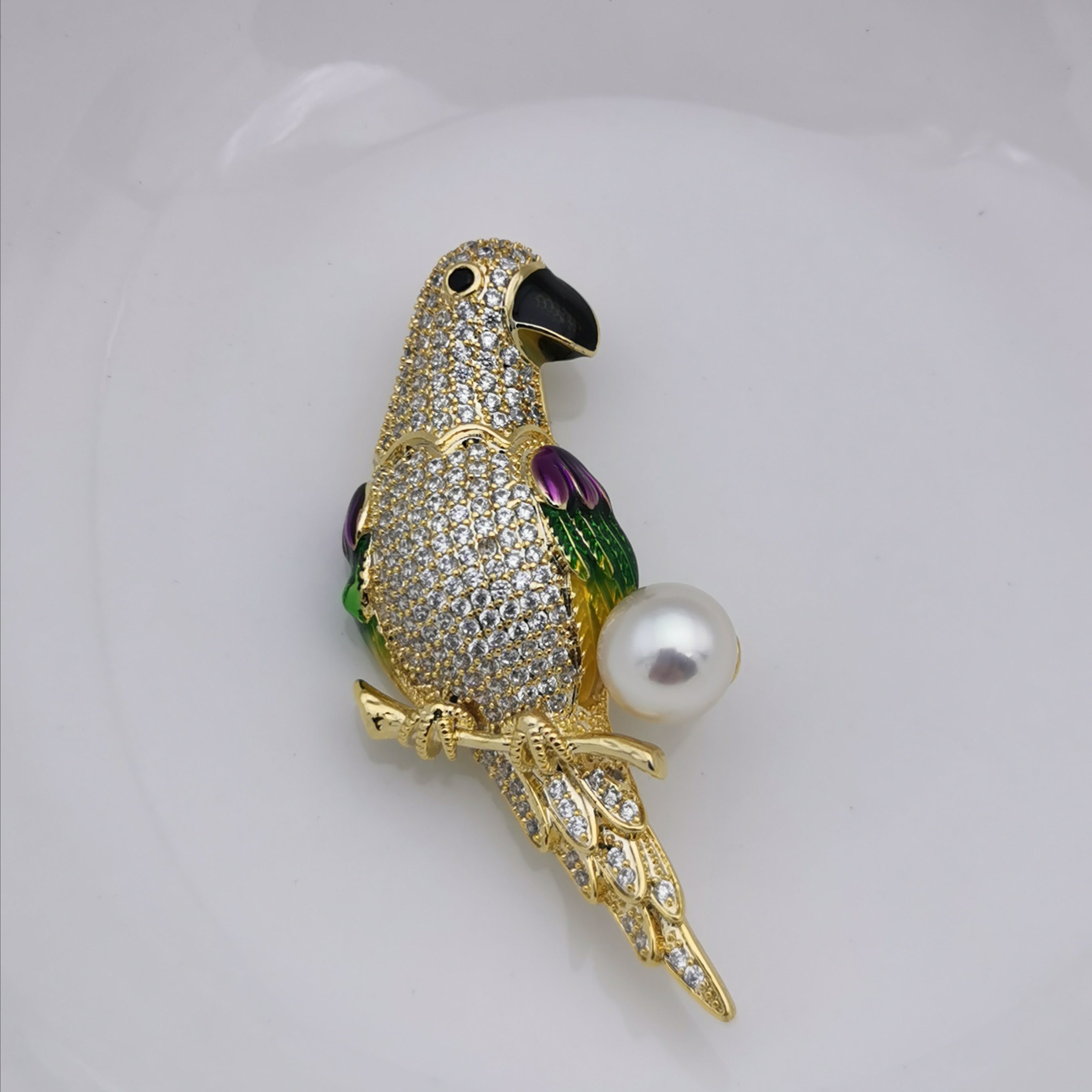 Parrot freshwater pearl brooch