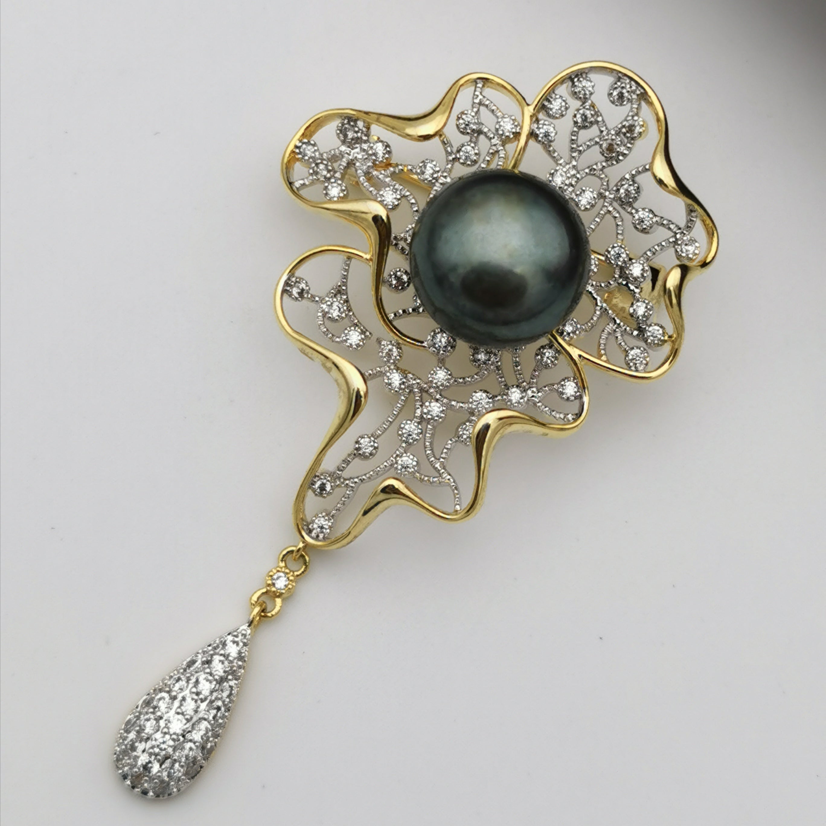 12.5mm luxury freshwater pearl brooch