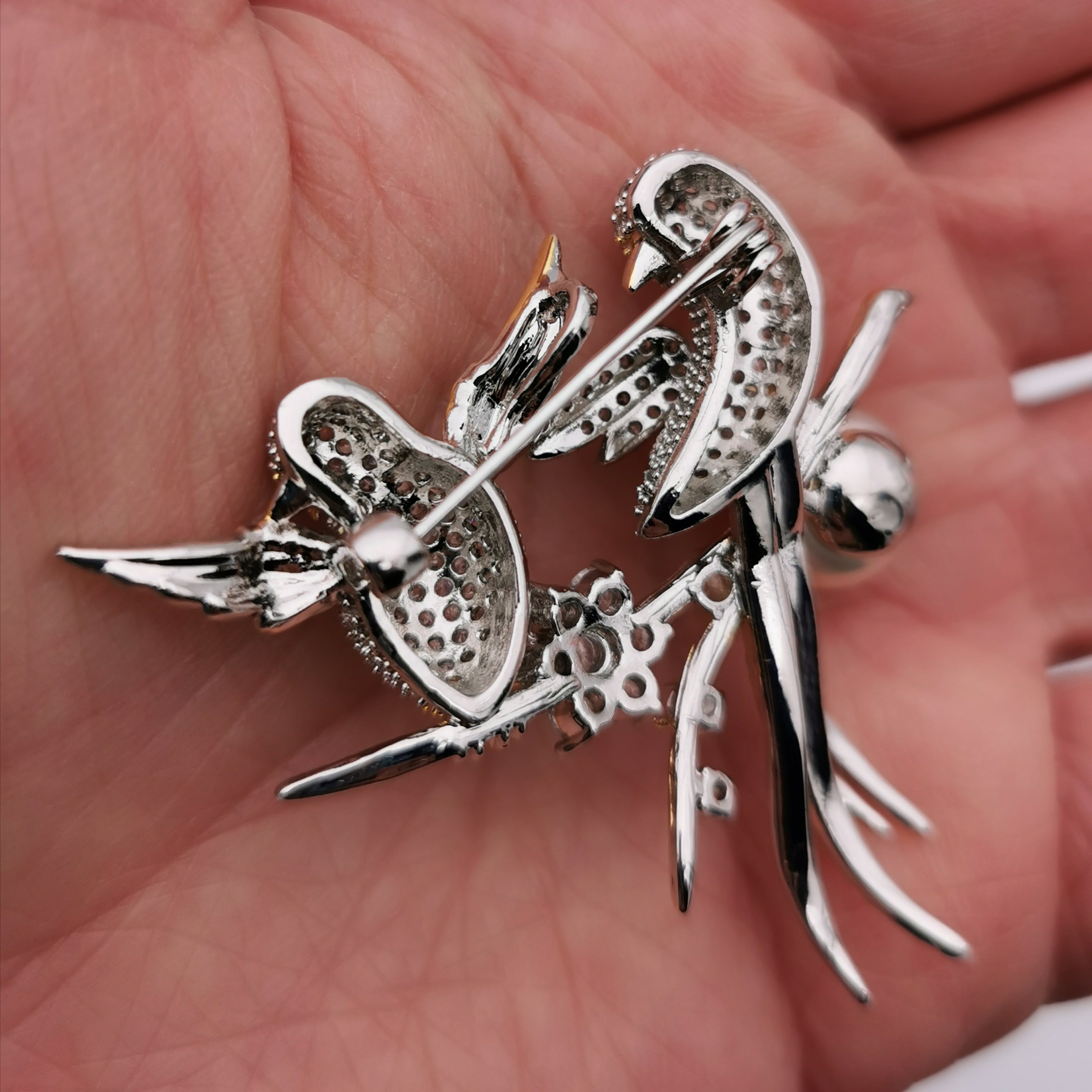 Happy birds freshwater pearl brooch/pendant