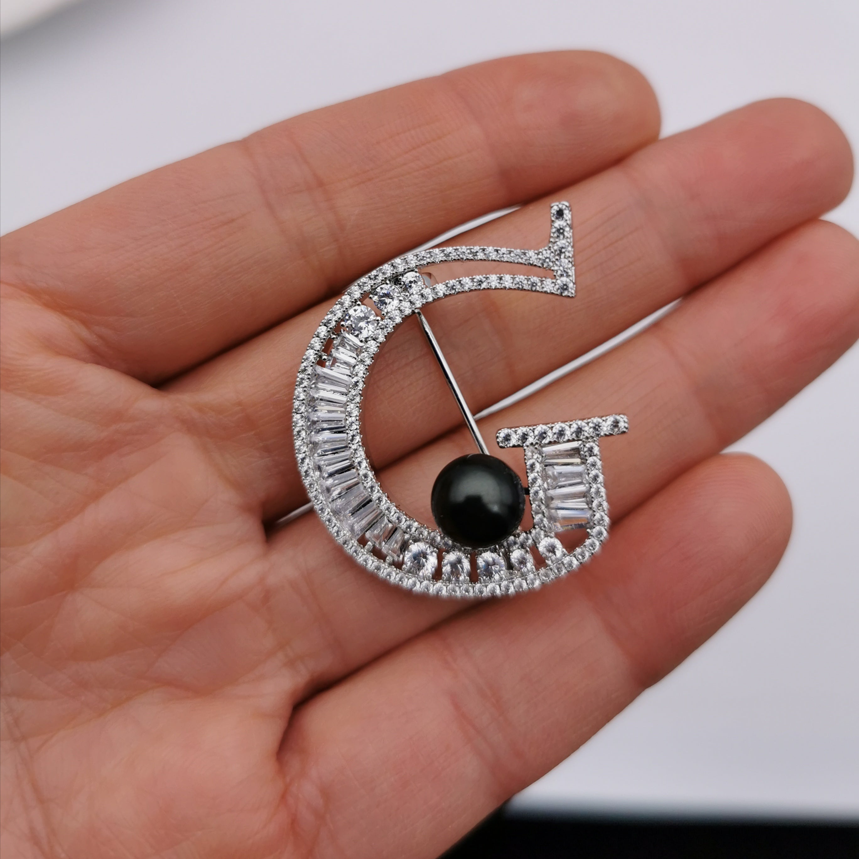 Letter G shell pearl brooch