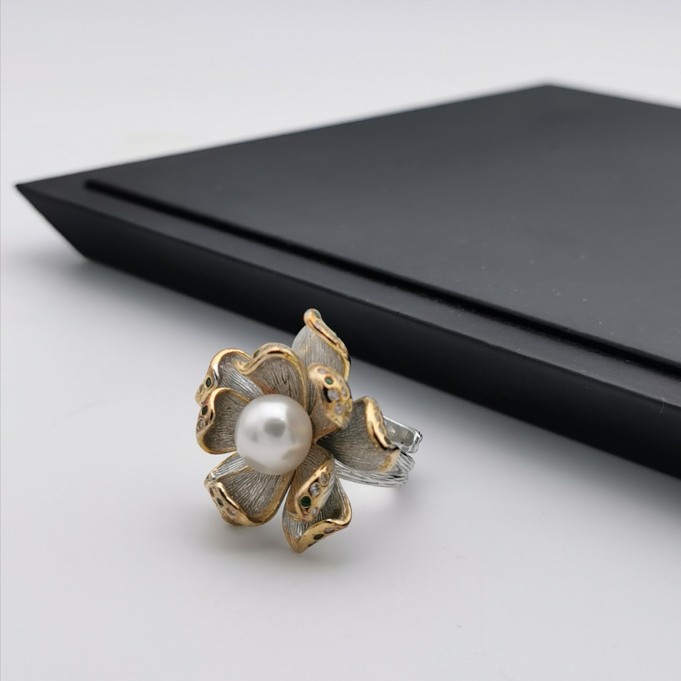 Italy sterling silver setting with freshwater pearl ring