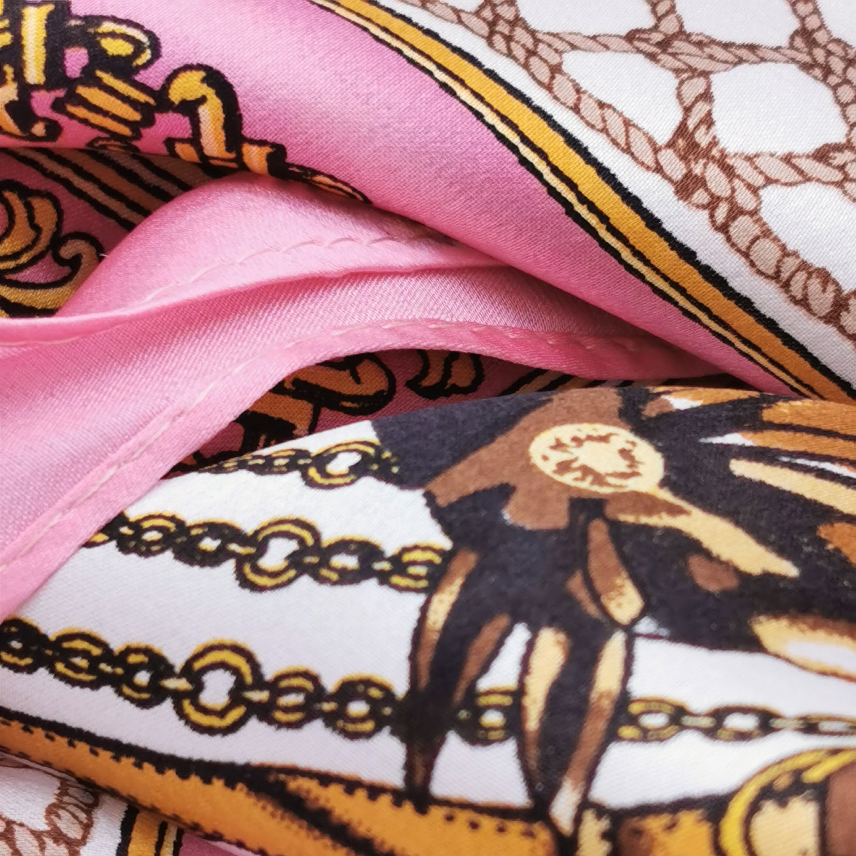 Squre silk scarf