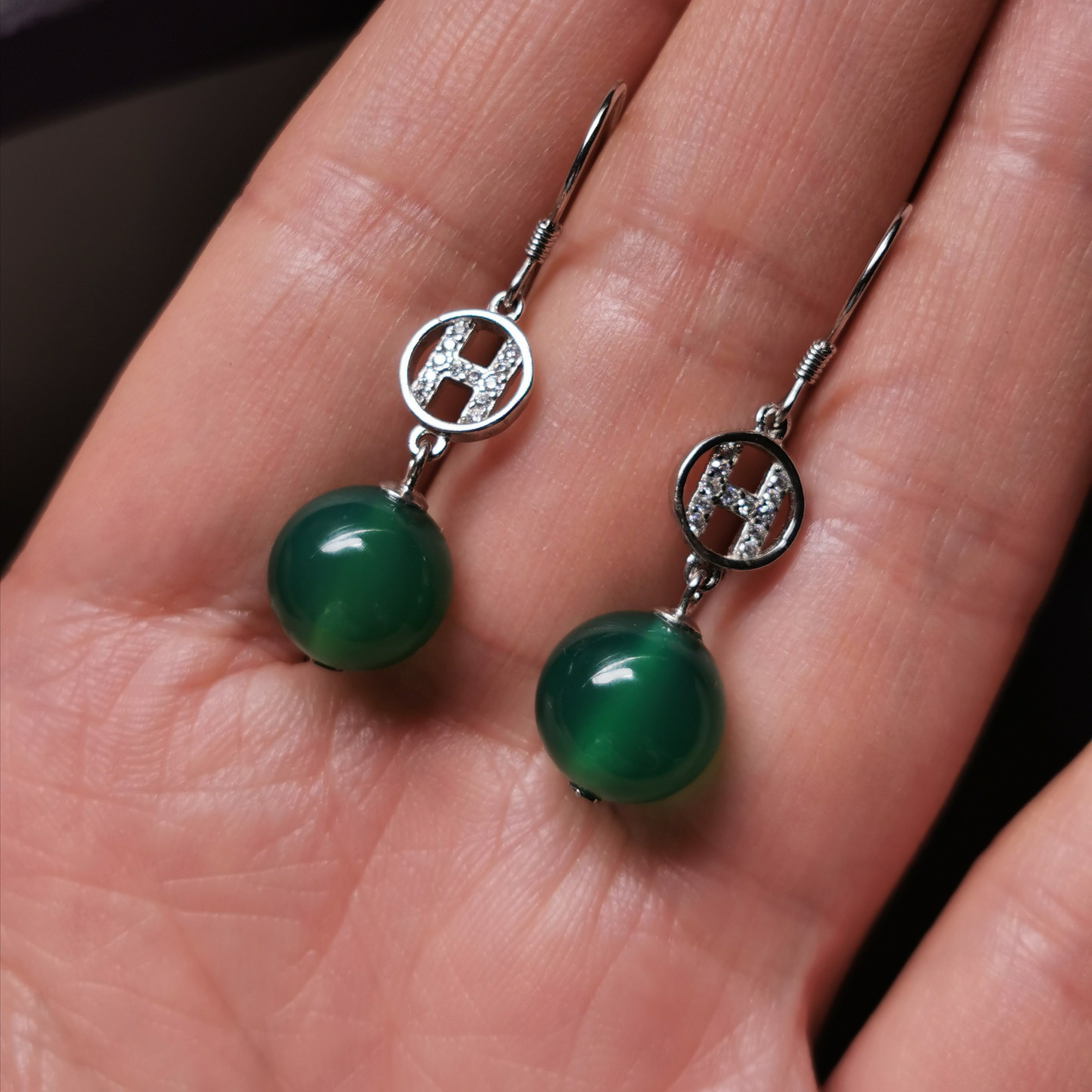 Sterling silver with Chalcedony earring