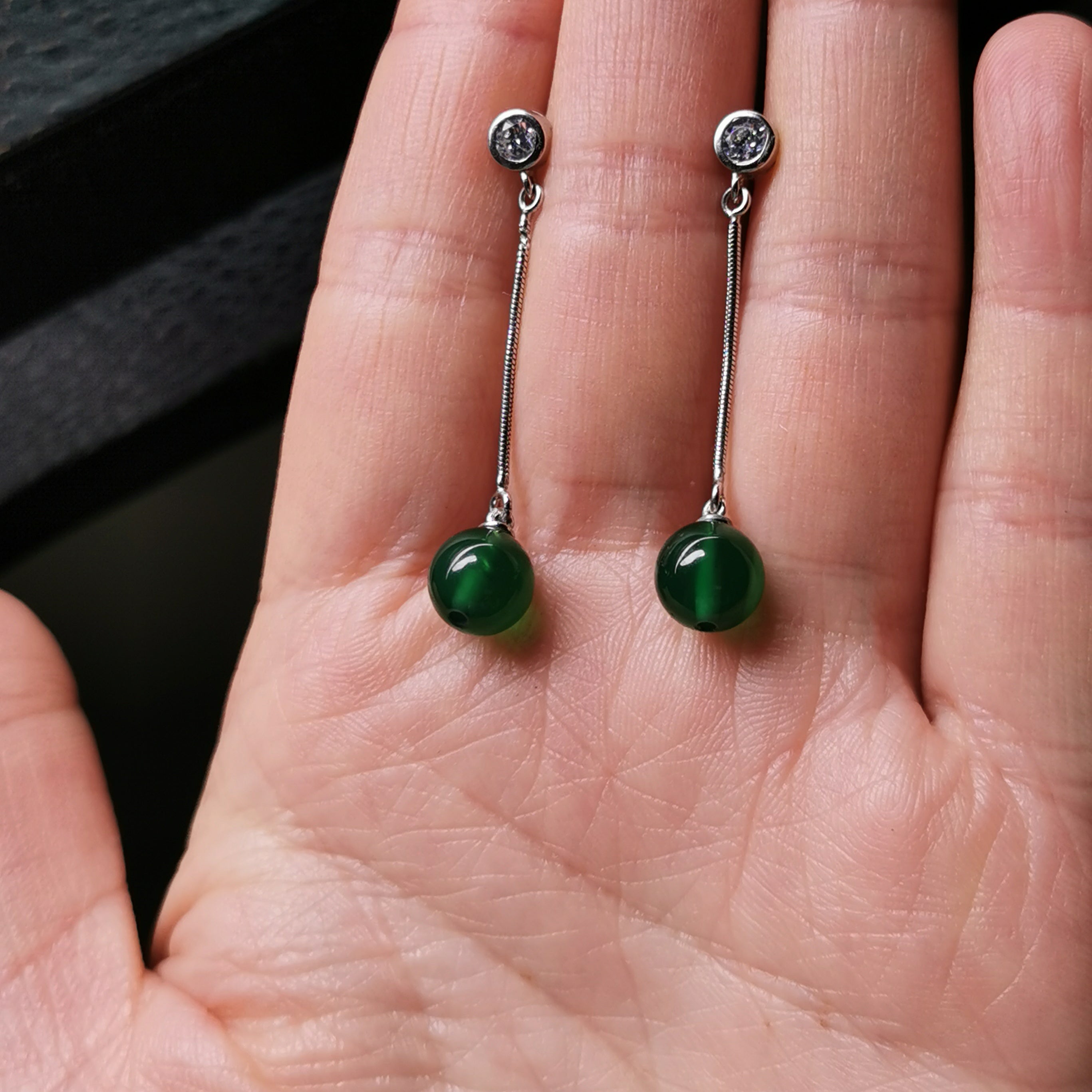 Sterling silver with chacedony earring