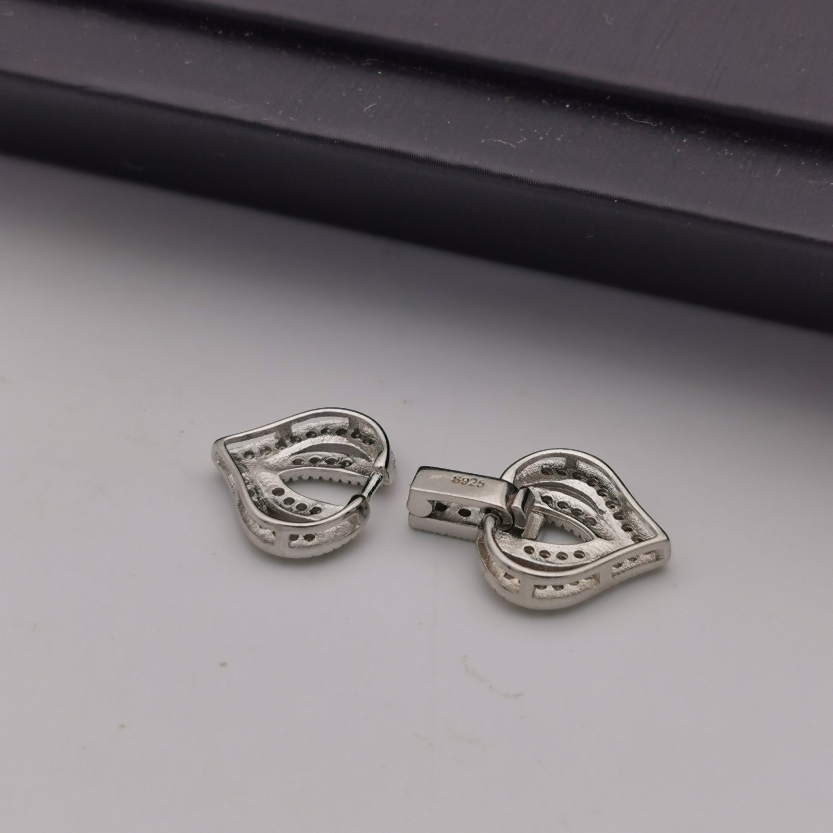 S925 sterling silver white rhodium plated vintage clasp