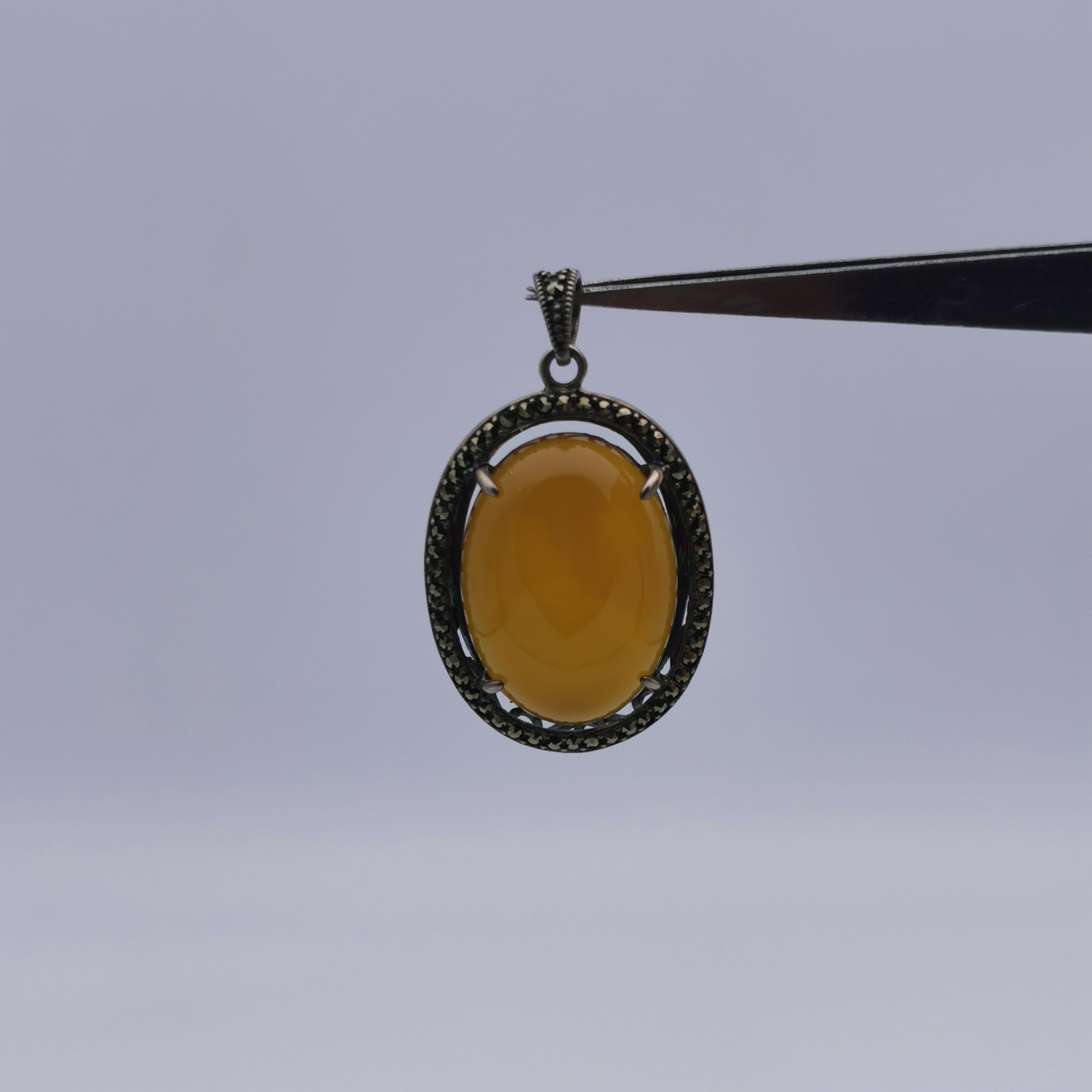 S925 chalcedony pendant