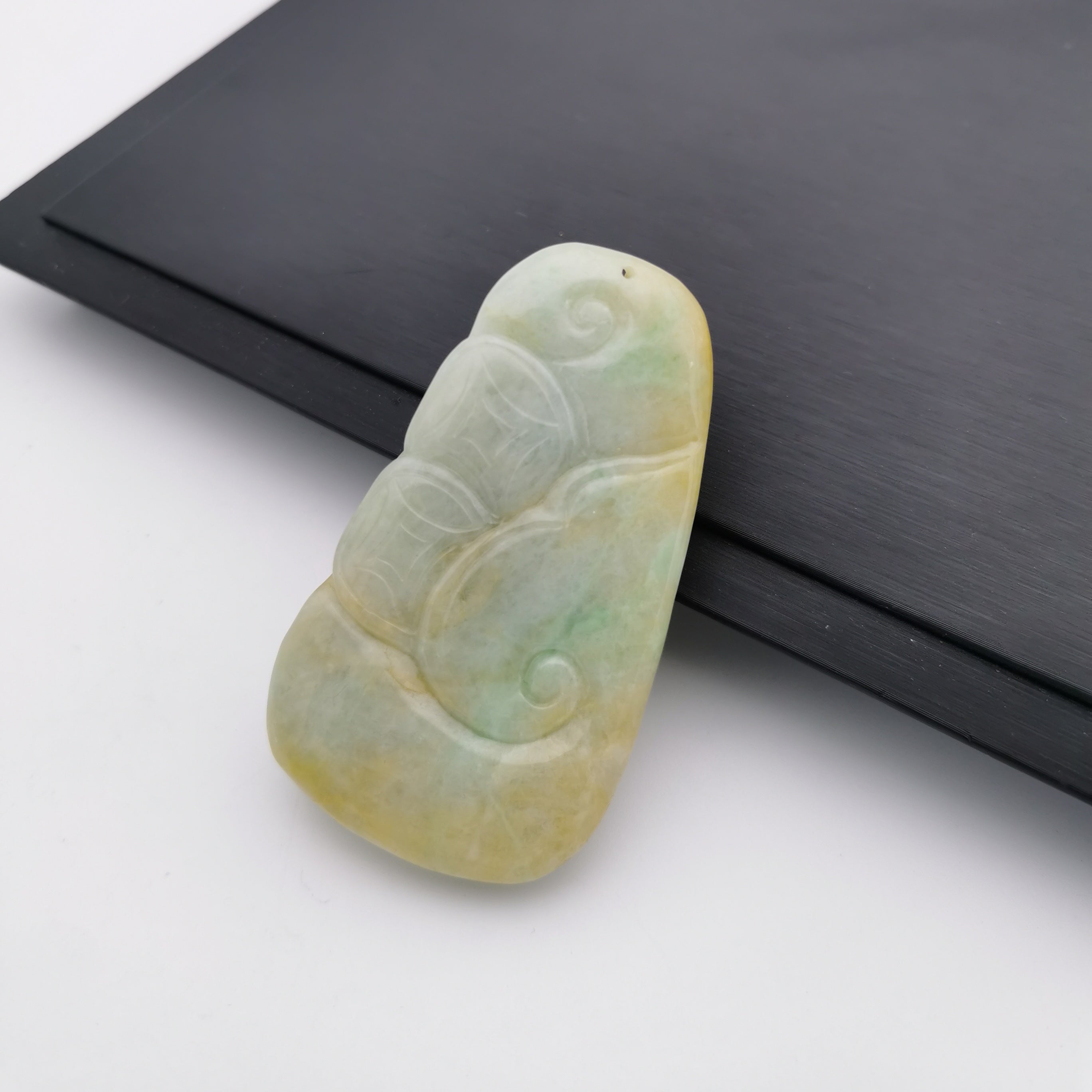 Burma nature jade pendant