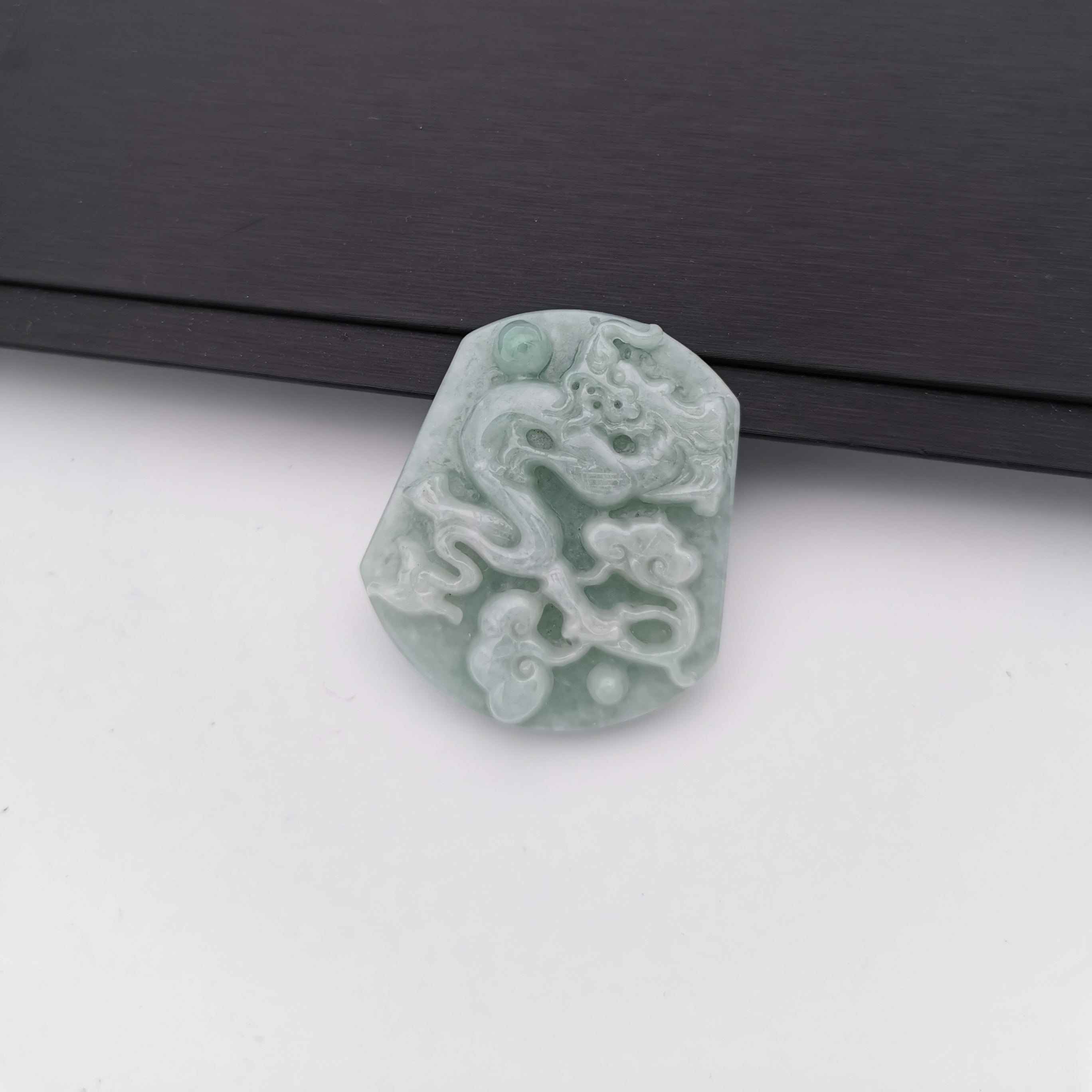 Burma jade dragon pattern