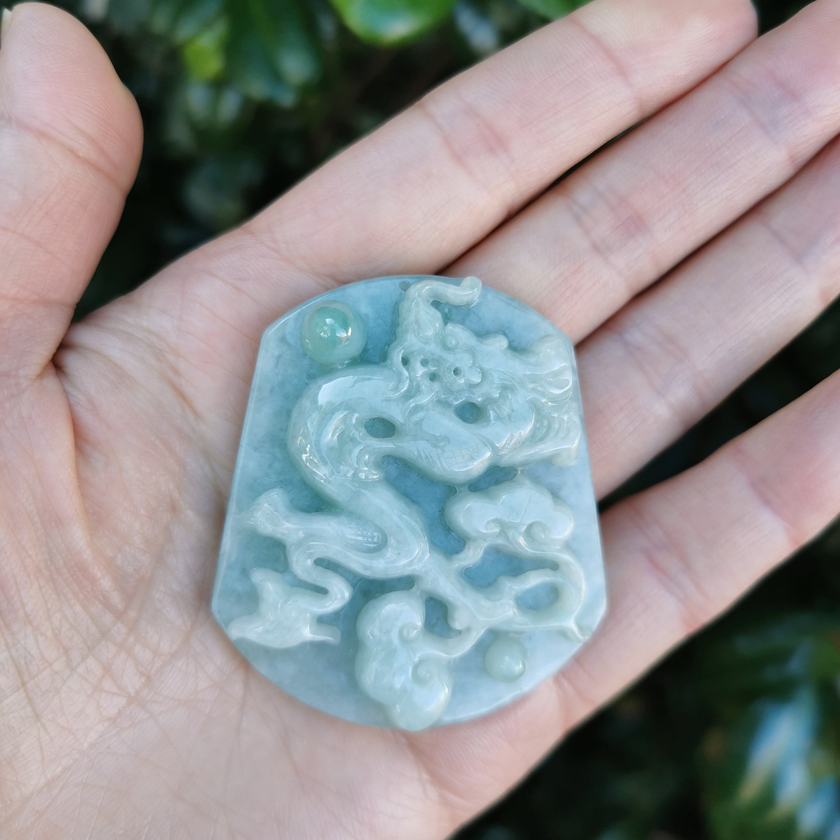 Burma jade dragon pattern