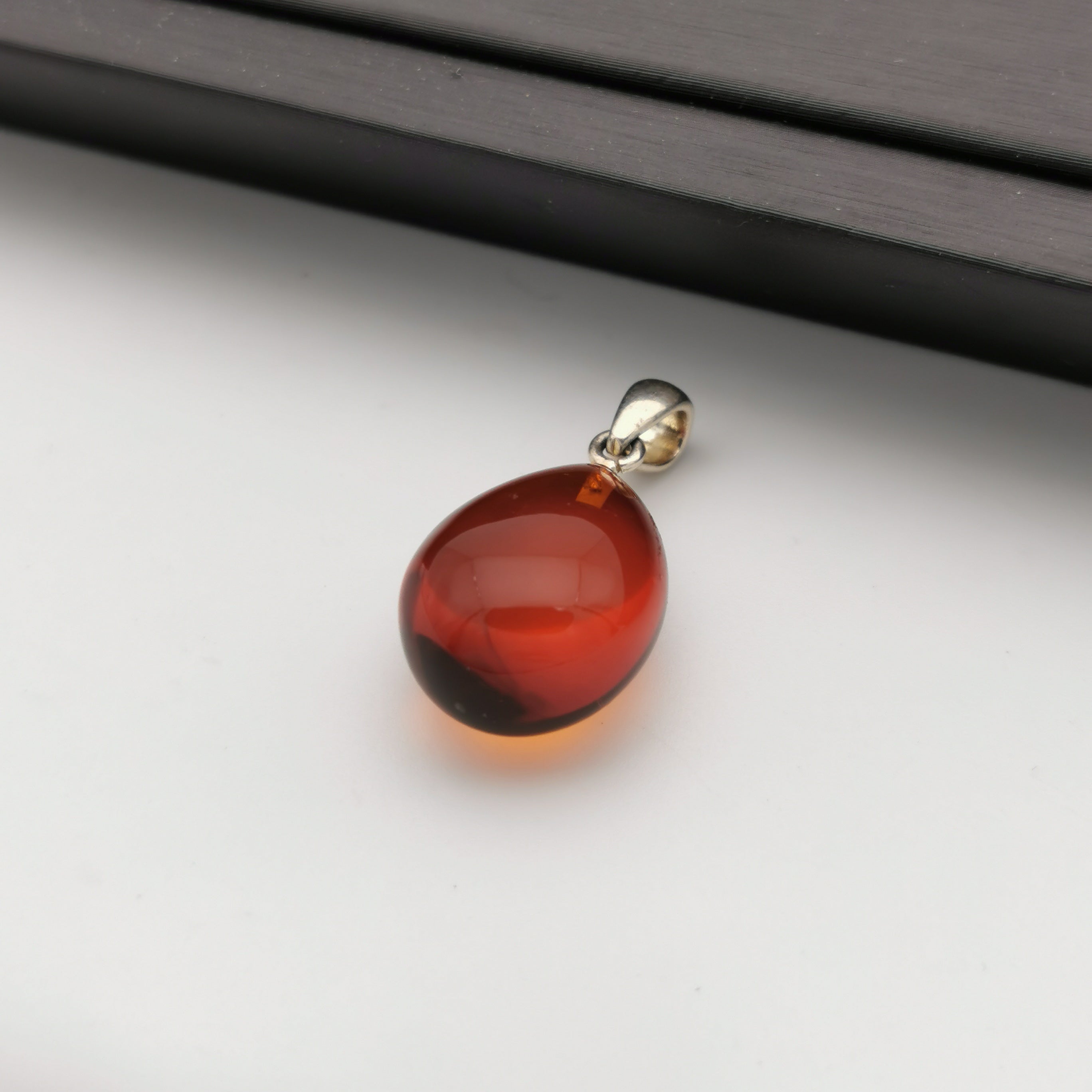 S925 cherry amber pendant