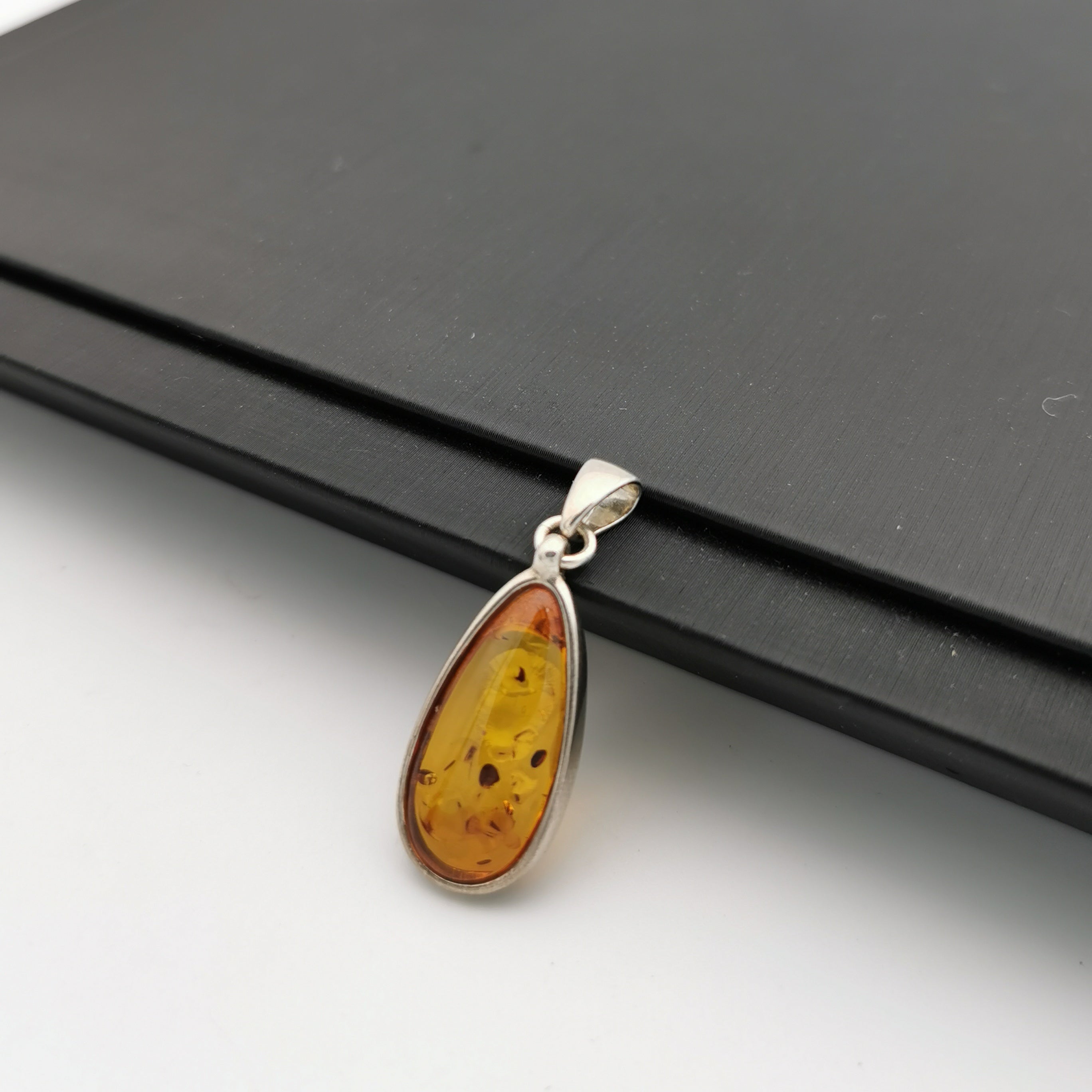 S925 Amber pendant