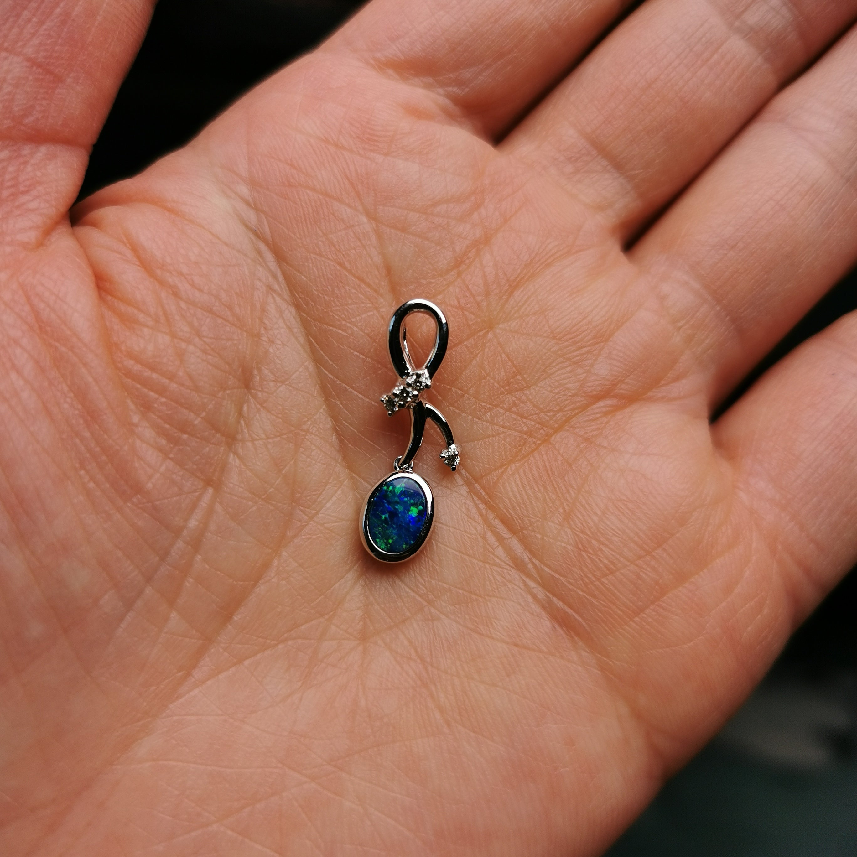14k white gold with diamond Australian opal pendant