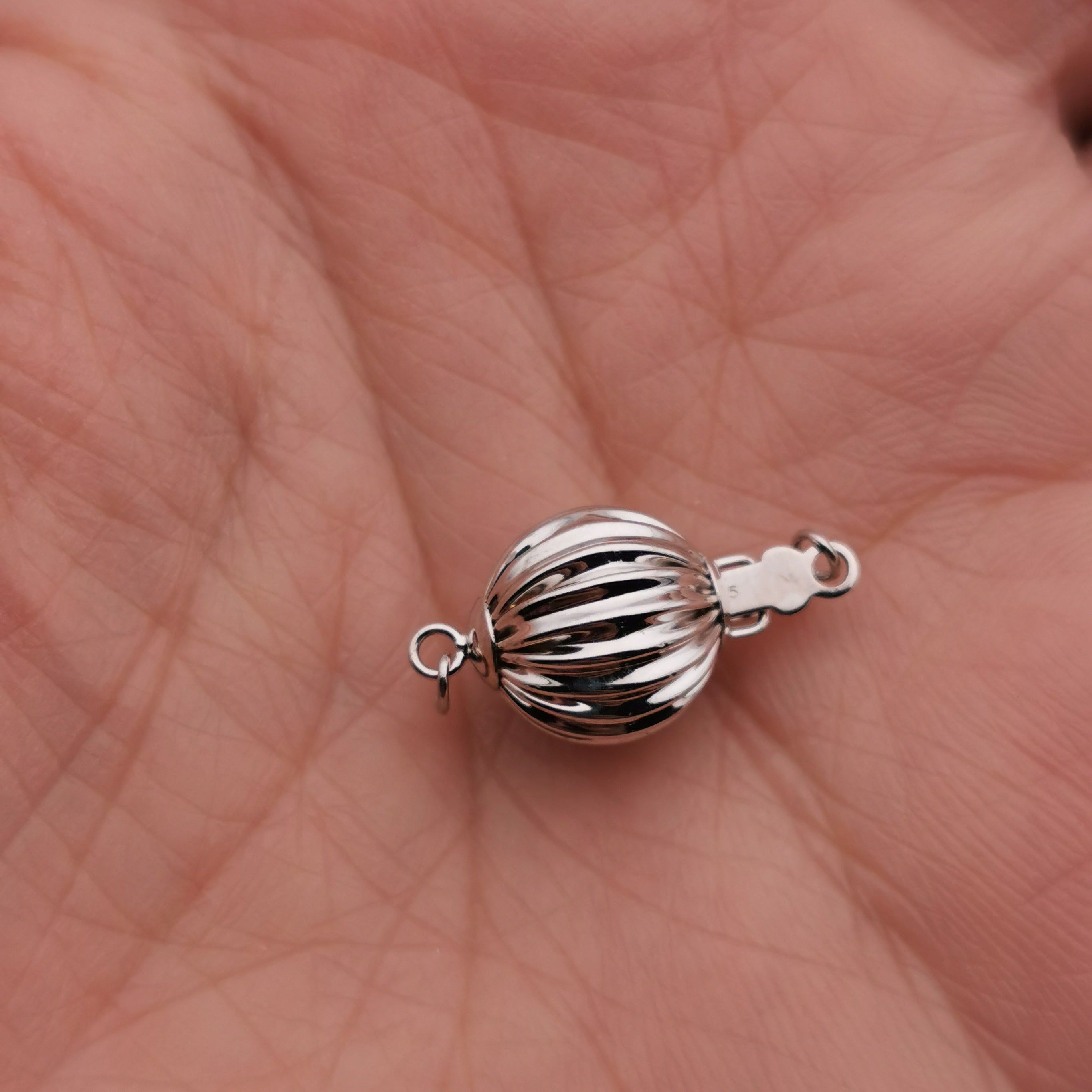 14K white gold ball clasp