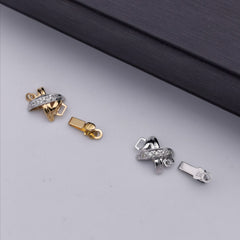 18K white gold/yellow gold with diamond clasp