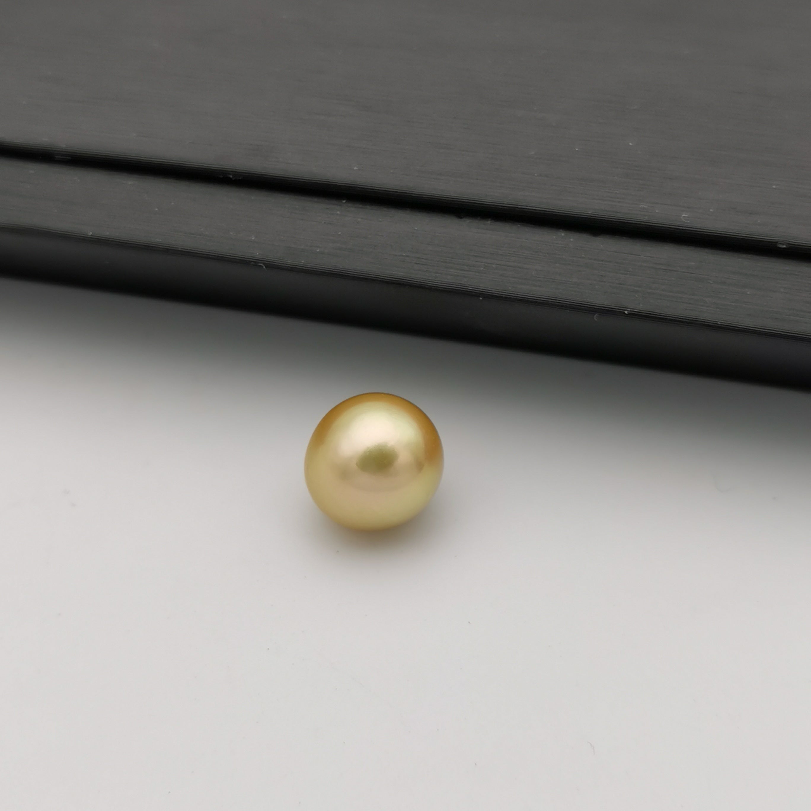 11.90 mm genuine oval shape gold south-sea loose pearl
