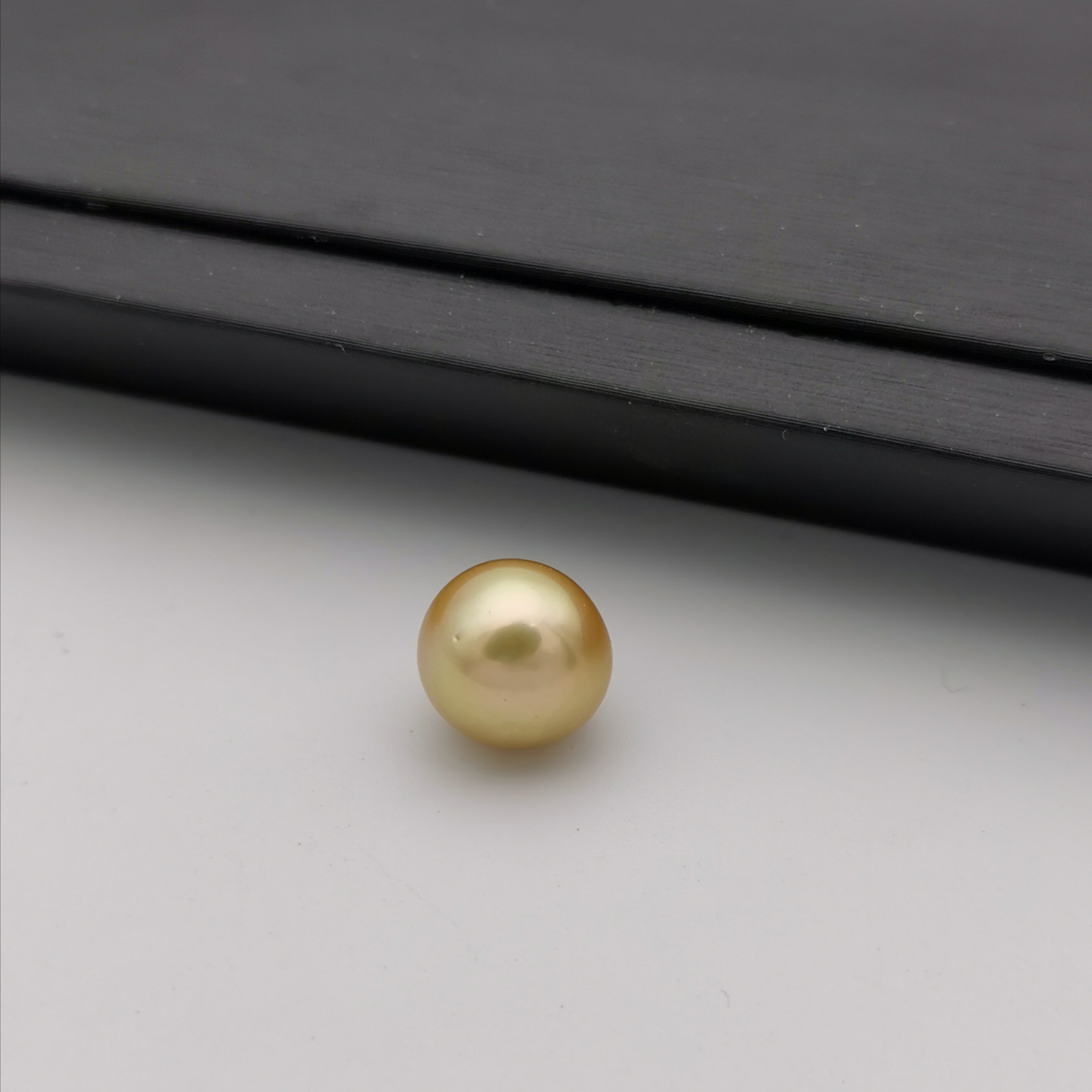 11.90 mm genuine oval shape gold south-sea loose pearl