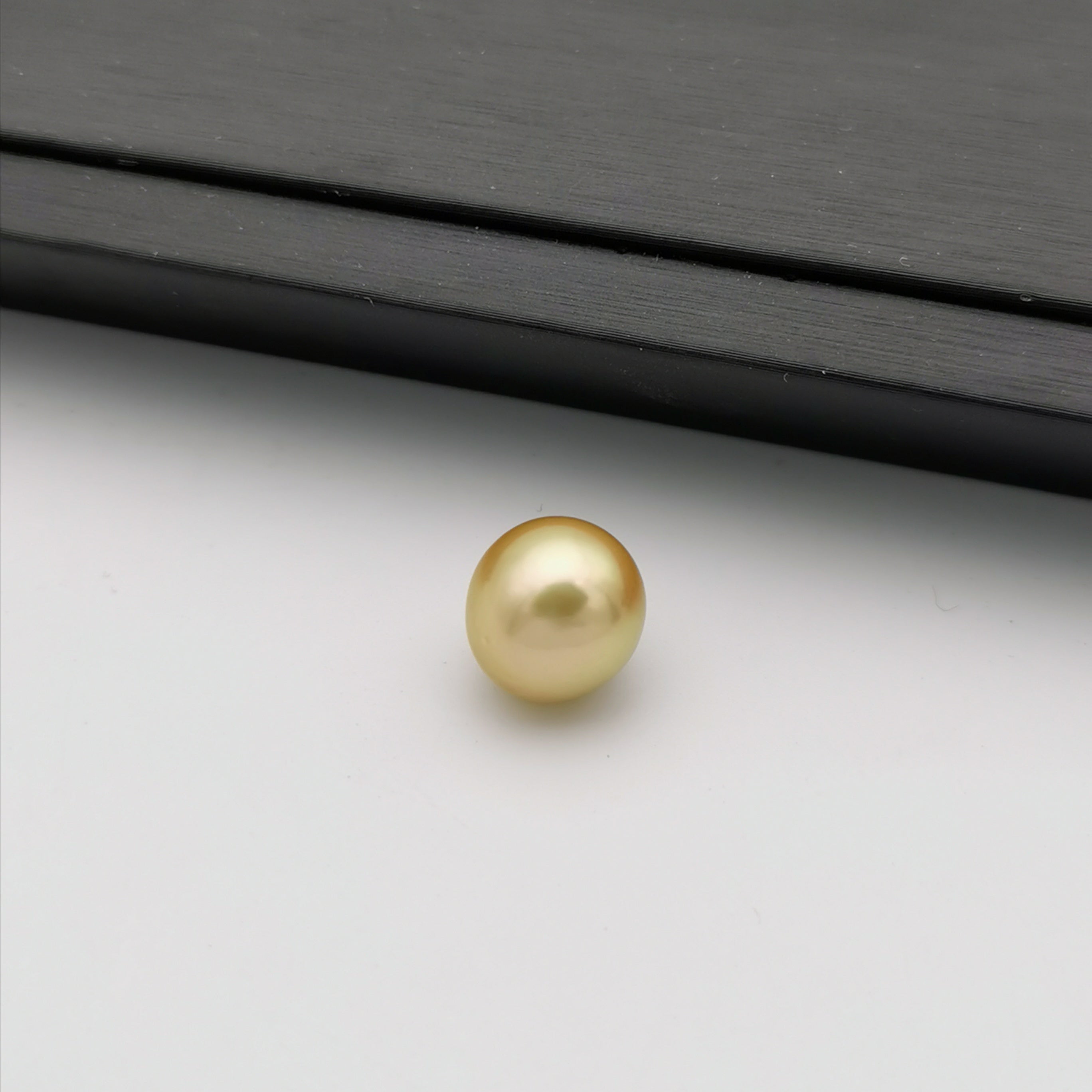 11.90 mm genuine oval shape gold south-sea loose pearl