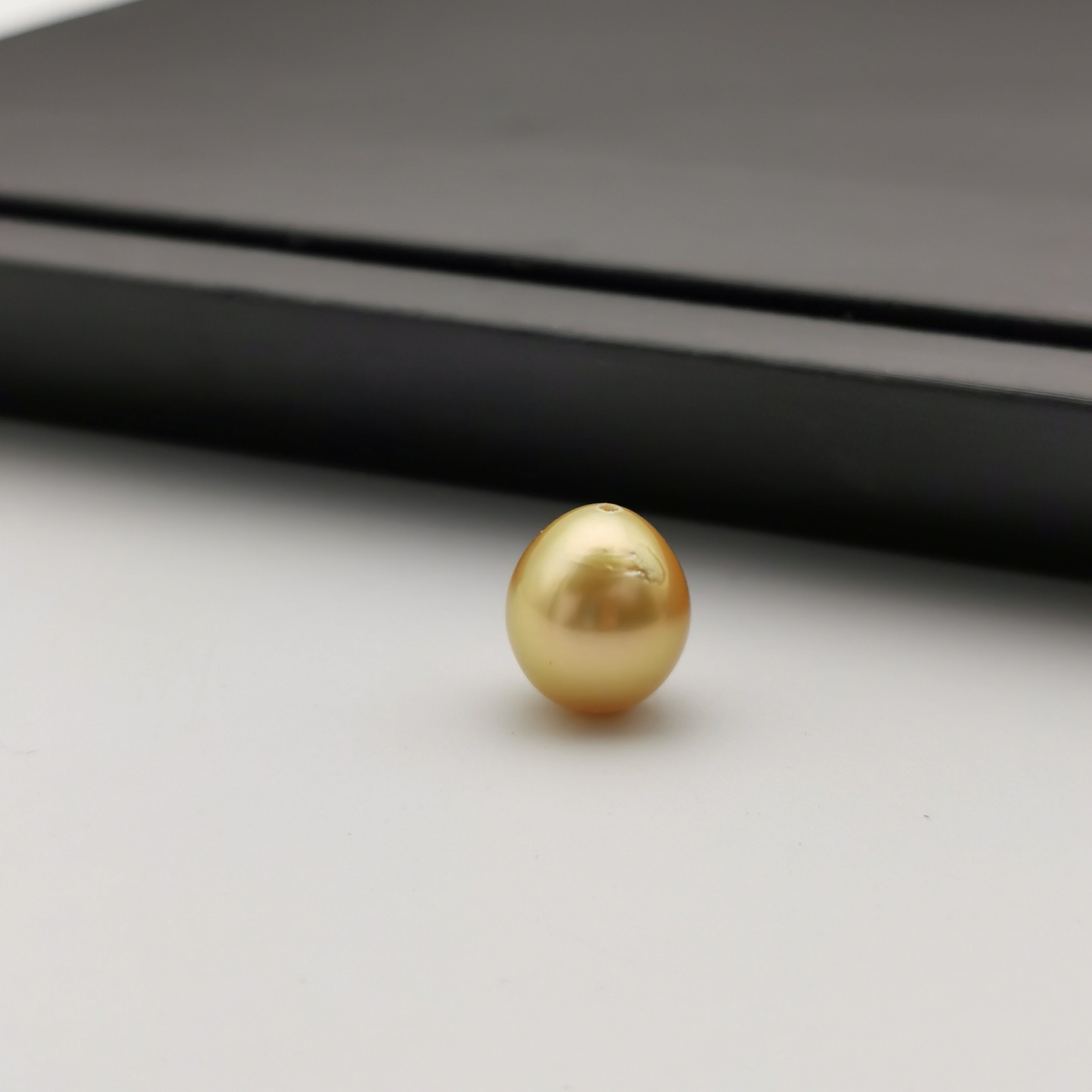 10.8 mm-11.88 mm genuine oval shape gold south-sea loose pearl
