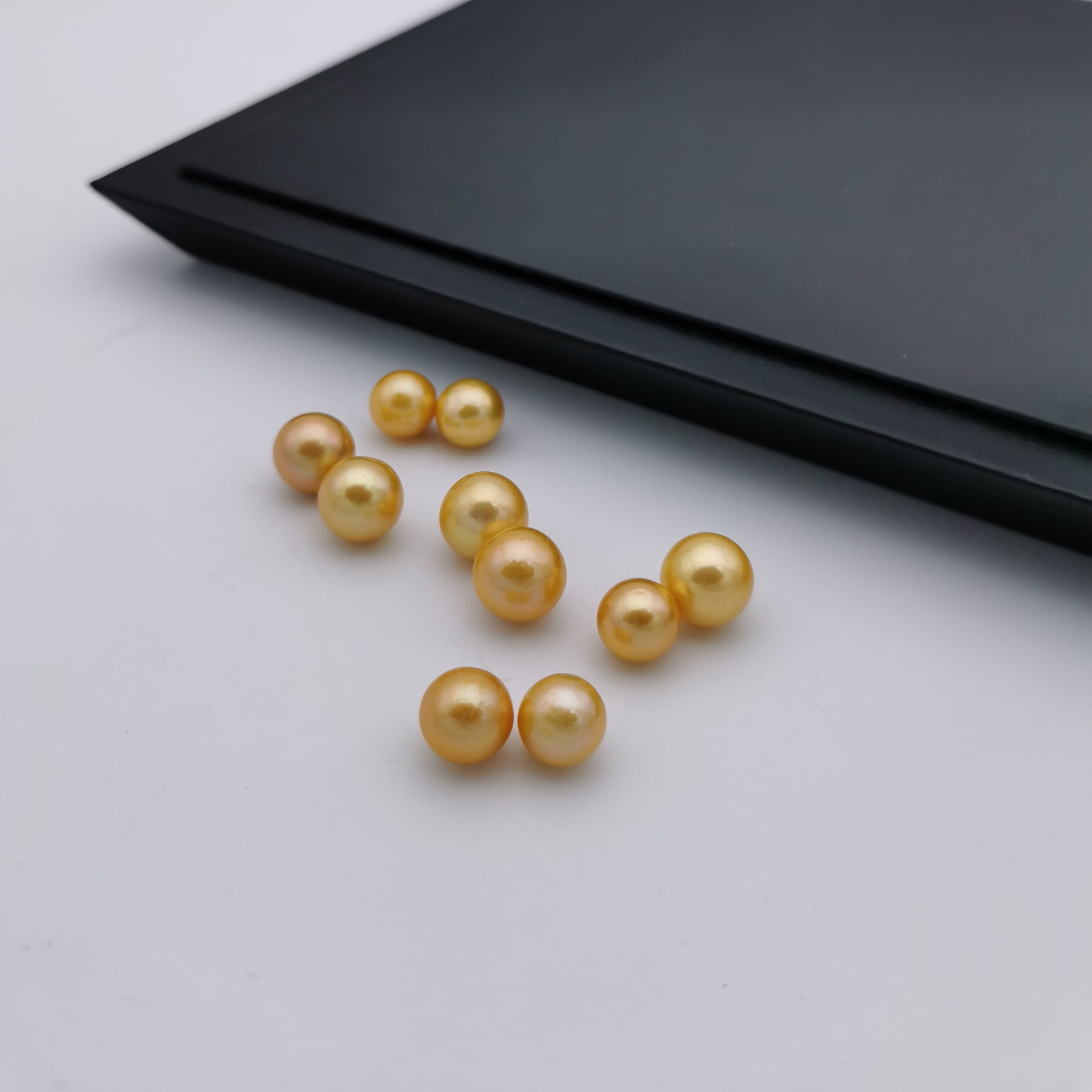 8.5 mm-11 mm genuine freshwater gold colour coated loose pearl beads