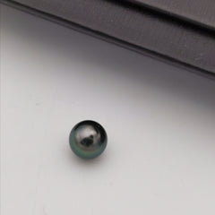 8.05 mm genuine round shape peacock Tahitian loose pearl