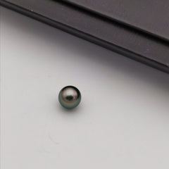 8.05 mm genuine round shape peacock Tahitian loose pearl