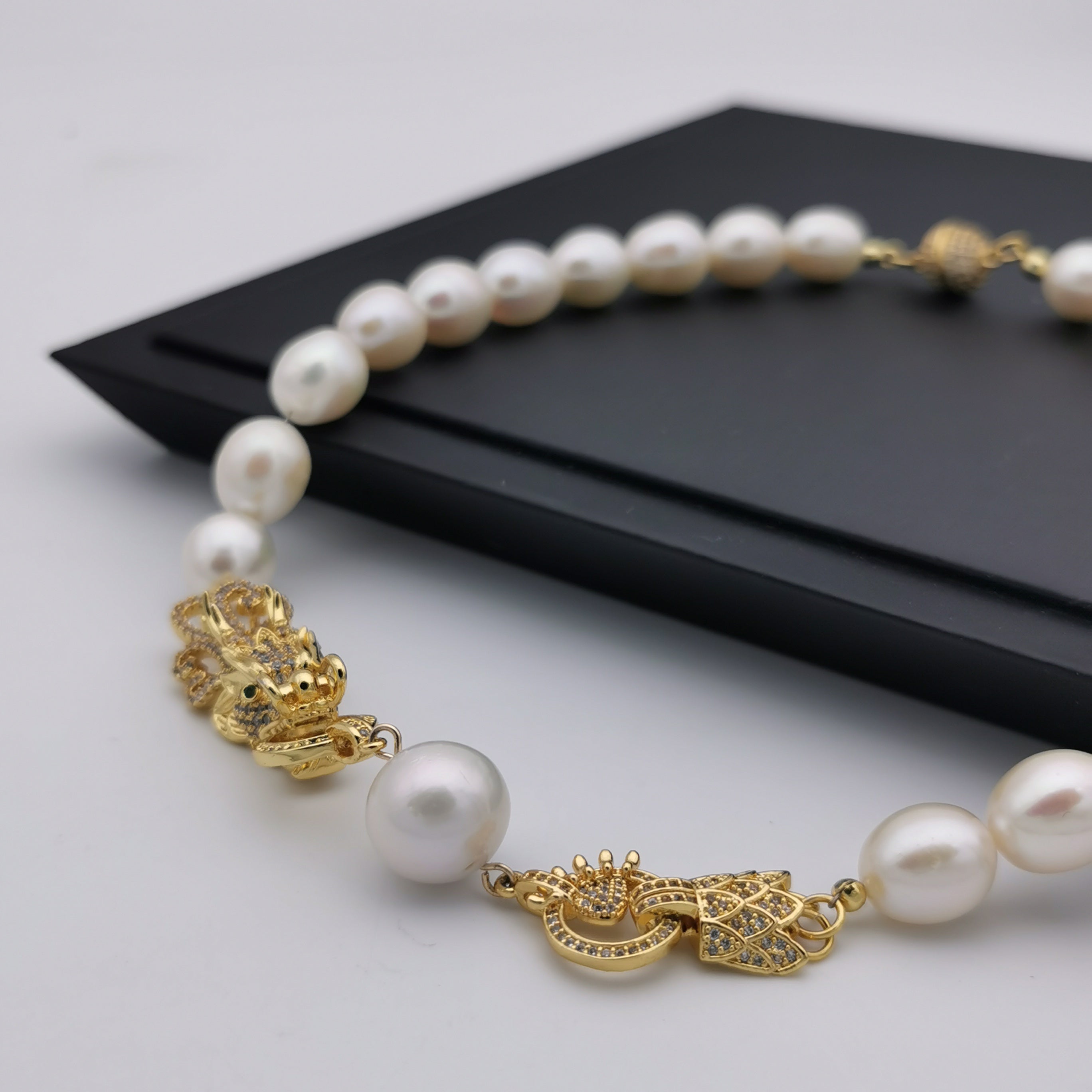 Exclusive dragon freshwater pearl wedding/anniversary necklace