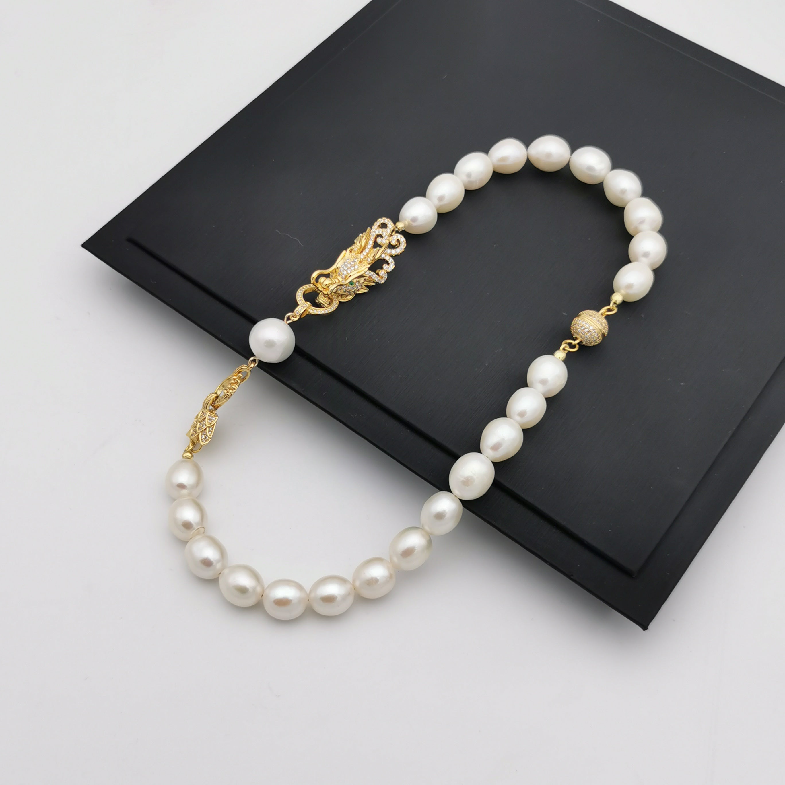 Exclusive dragon freshwater pearl wedding/anniversary necklace