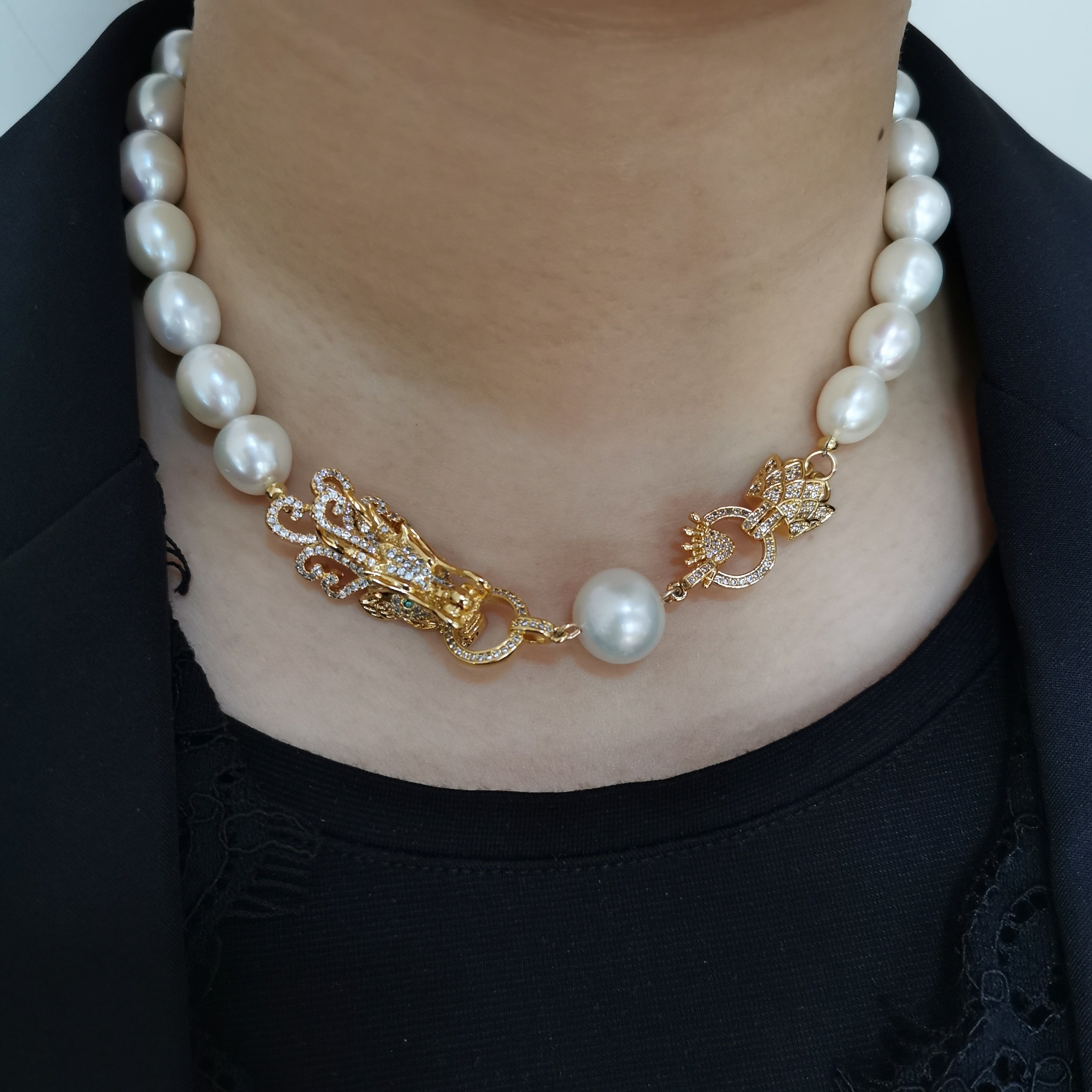 Exclusive dragon freshwater pearl wedding/anniversary necklace