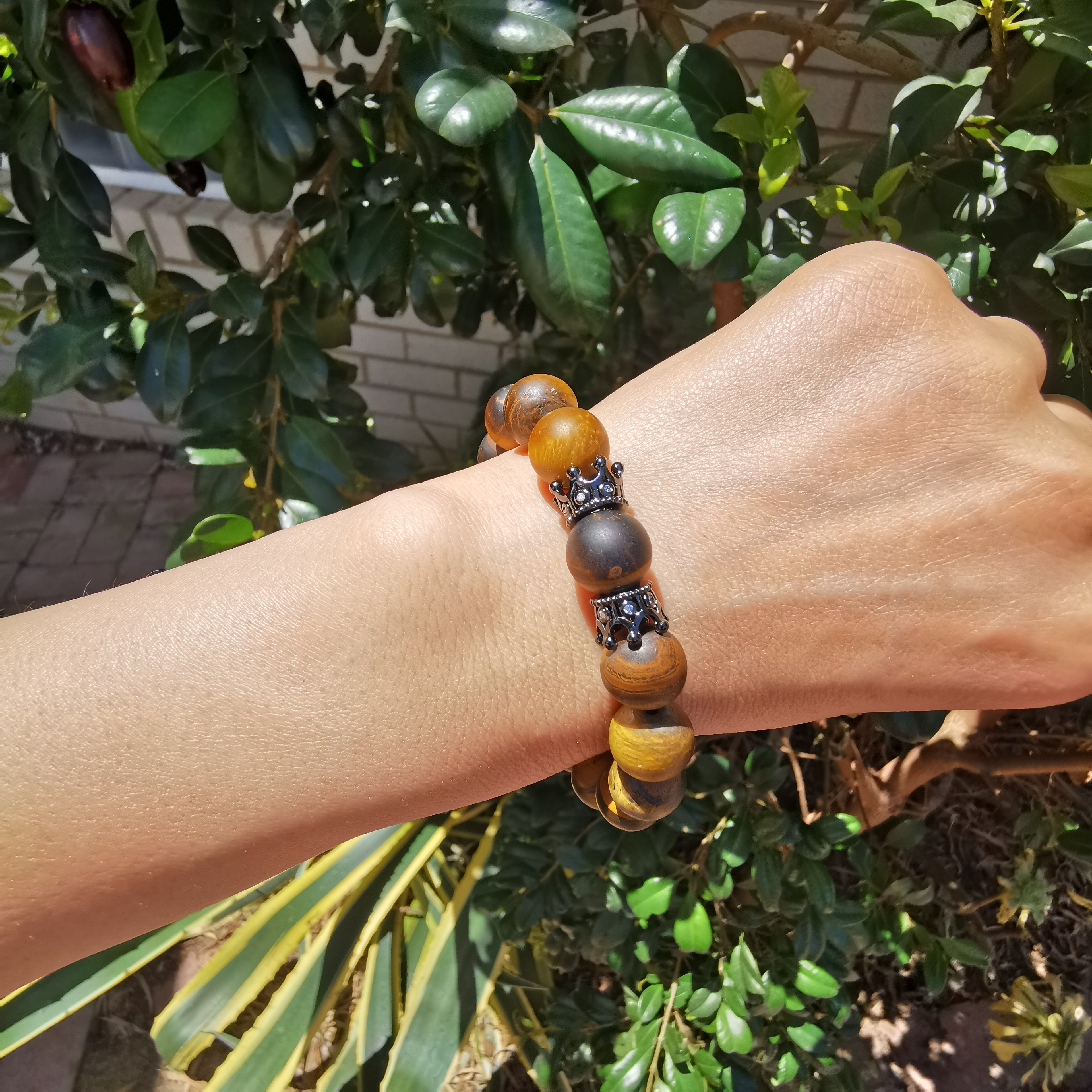 Unisex natural matt polished tiger eye bracelet