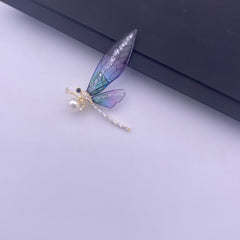 Dragonfly freshwater pearl brooch