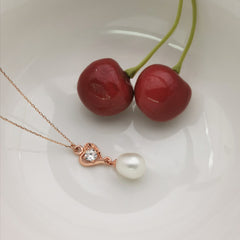 sterling silver rose gold plated freshwater pearl necklace