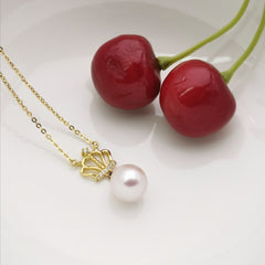 Crown Sterling silver with  10mm freshwater pearl necklace