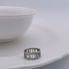 Stainless steel roma number ring
