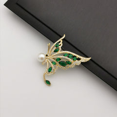 Butterfly freshwater pearl brooch/pendant