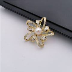 Flower freshwater pearl brooch/pendant