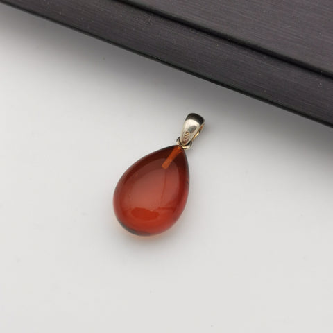 S925 cherry amber pendant