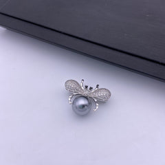 Seashell pearl insect brooch/pendant