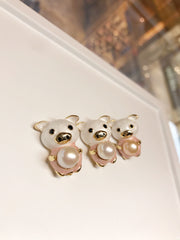 Adorable little pig freshwater pearl brooch
